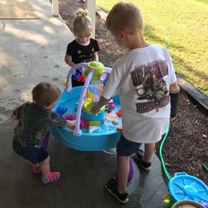 Meet your Posher, Laura